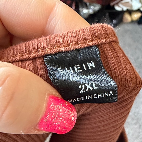 SHEIN Rust Ribbed Crop Top - Picture 6 of 7